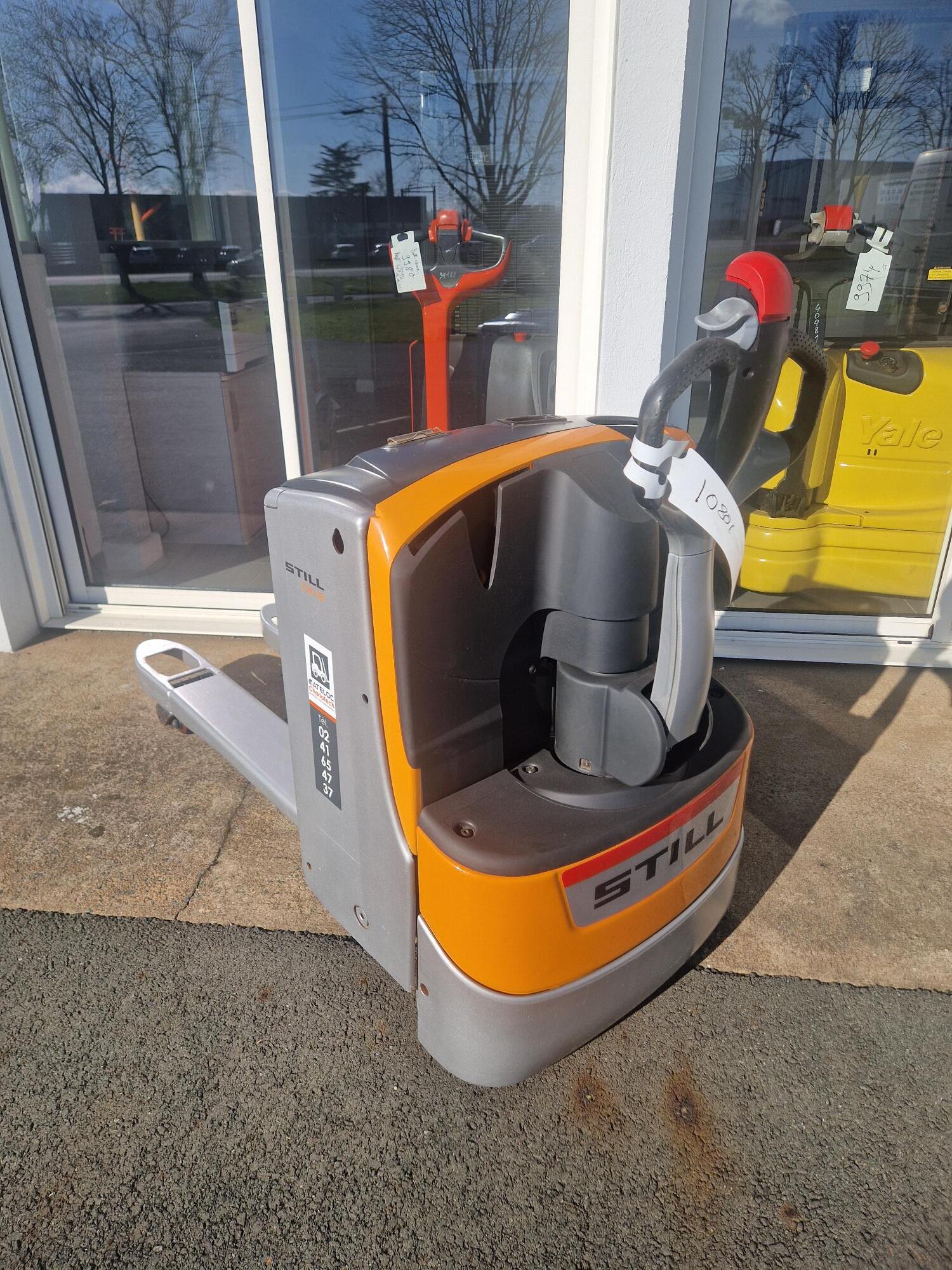 Transpalette électrique STILL EXU 16 - Prêt à l'emploi