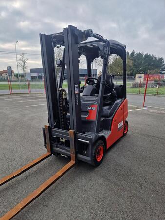 Chariot FENWICK LINDE H16T gaz
