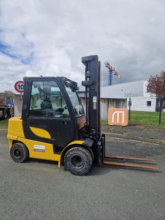 Chariot élévateur YALE GDP 30VX